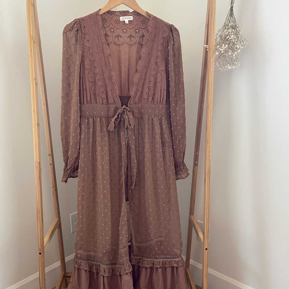 Romantic Eyelet Robe